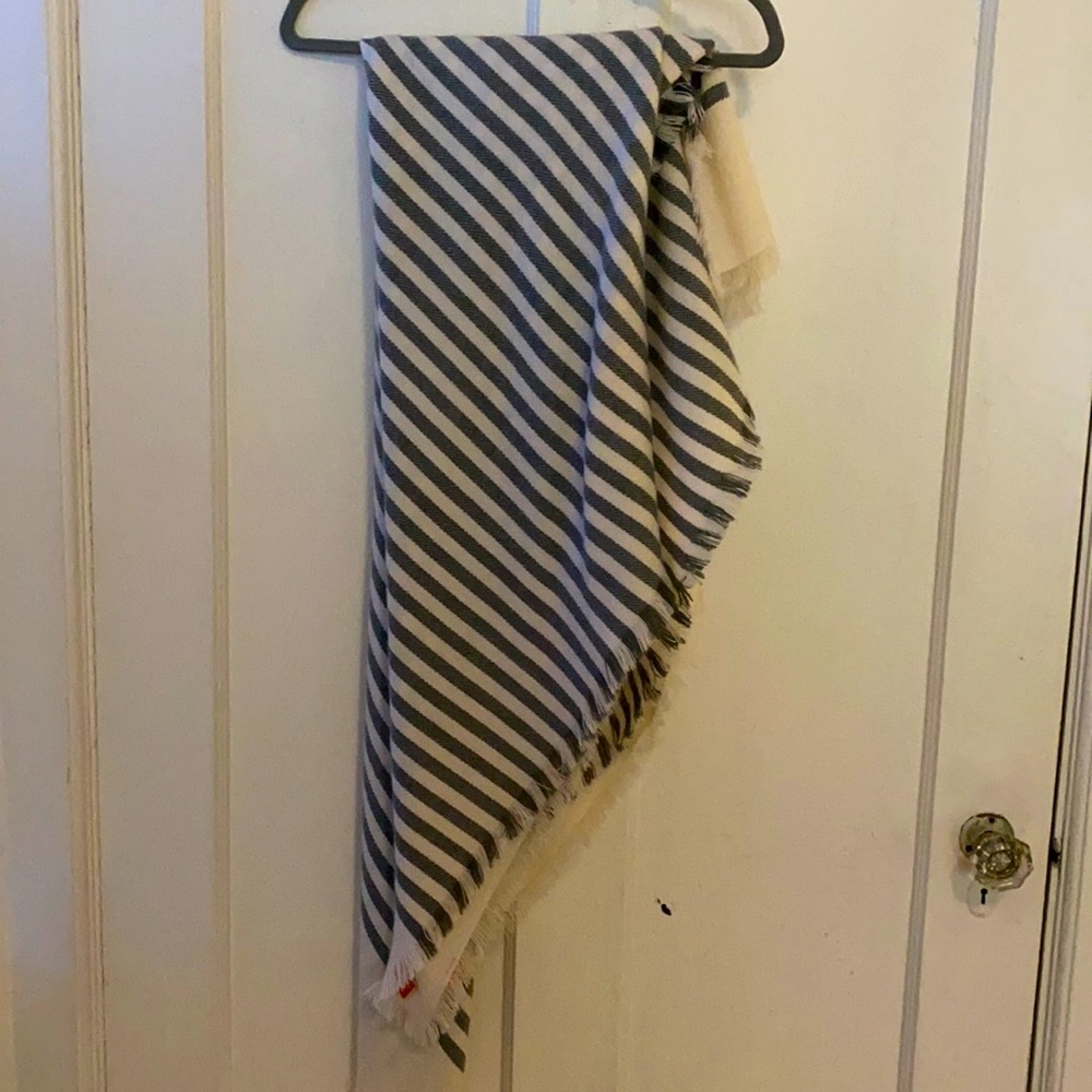 gray and white striped blanket scarf